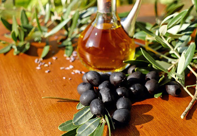 What are the benefits of the Mediterranean lifestyle